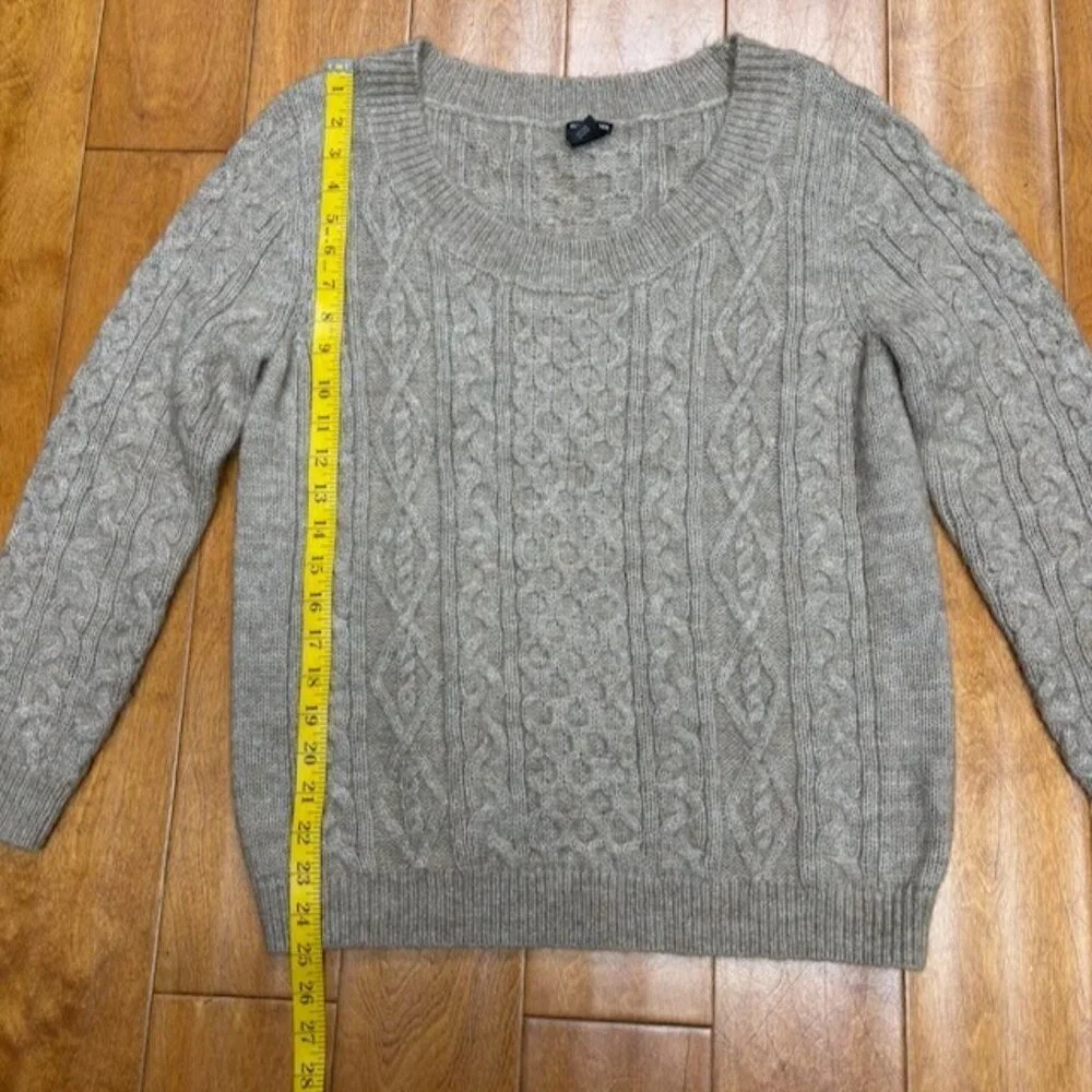 Club Monaco Womens Cable‎ Knit Sweater Size L Beige Quiet Luxury Mohair Blend